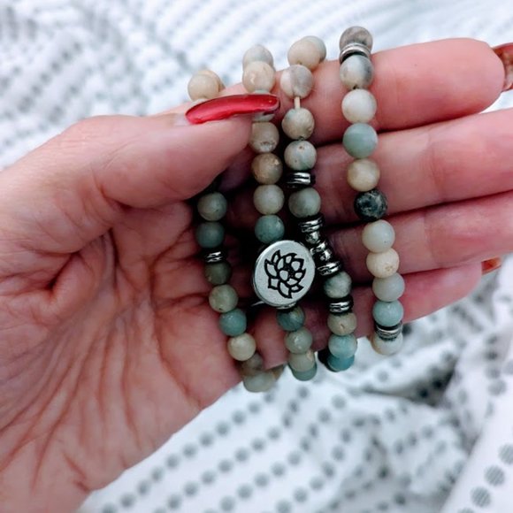 ✨ 108 Mala Bead Bracelet Necklace w/Lotus Charm Amazonite Beaded Bracelet - Picture 4 of 9
